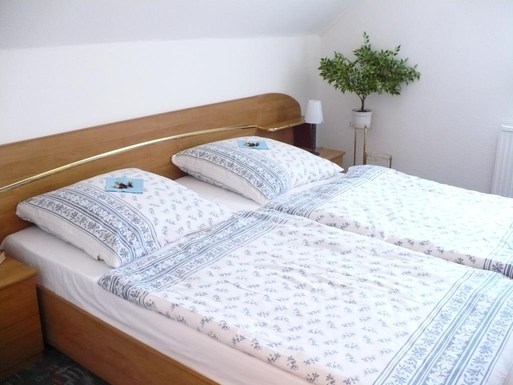 Wohnen Bei Gabi Apartment Walkendorf Room photo